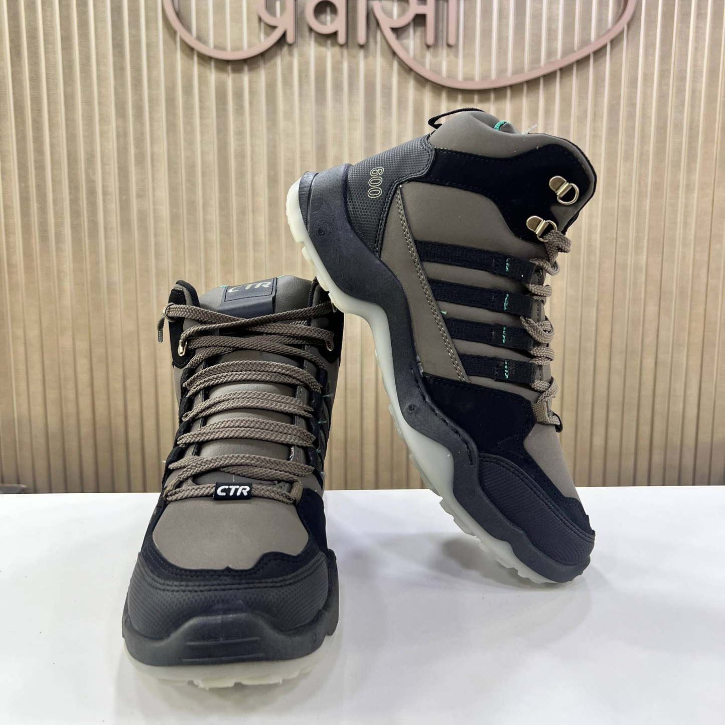 Waterproof Trekking Shoes CTR Rub600