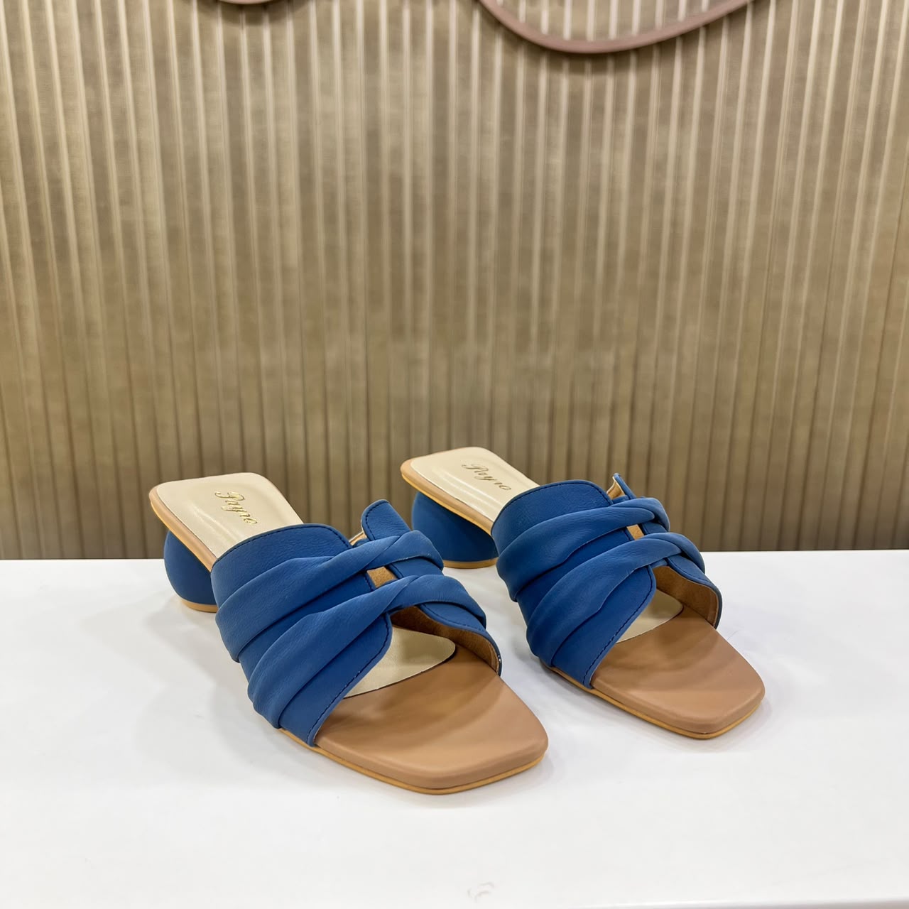 Matka Special Premium Heel Chappal For Casual And Daily